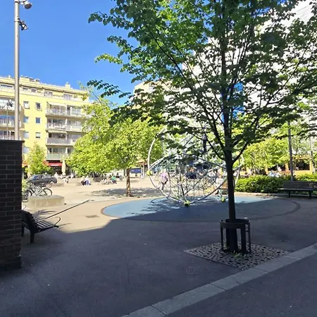 Prime Location By S, Markets And Bus Terminal Apartment Oslo